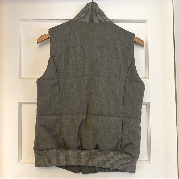 Banana Republic Soft Puffy Vest - Picture 2 of 4